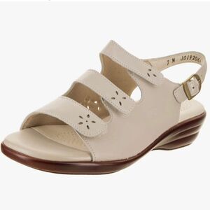SAS Quatro Slingback Sandal Size 5.5W A7